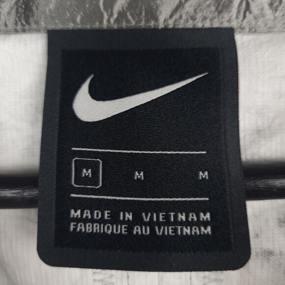 Nike Men's Tech Pack Woven Hooded Jacket Sz Medium Reflective Silver & Black NWT - Picture 5 of 13